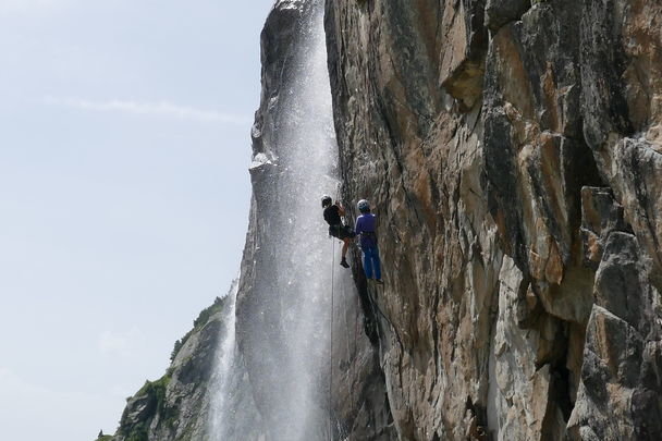 js_klettercamp_susten_17_bergfalke_naturfreunde_315.jpg