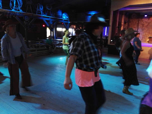 linedance_4.jpg linedance_4.jpg